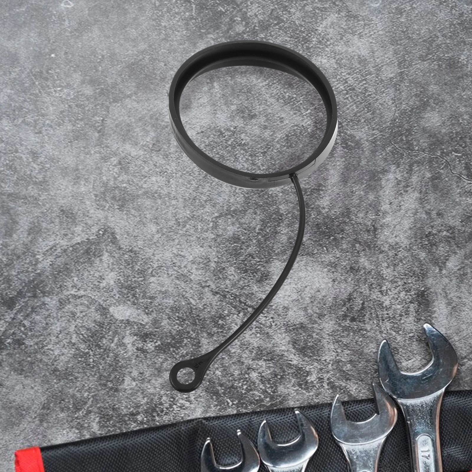 

Plastic Fuel Cap Rope - Reliable Sealing Car Fuel Tank Cap Rope with Loss Prevention Feature Fits Most Cars No Tools Needed
