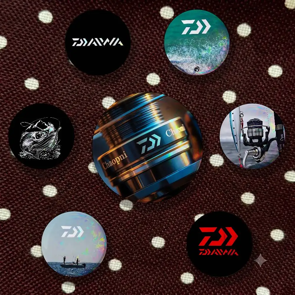 Fashion D-Daiwa Logo 25mm 75mm 44mm 58mm 32m Brooches Badges Pins for Accessories