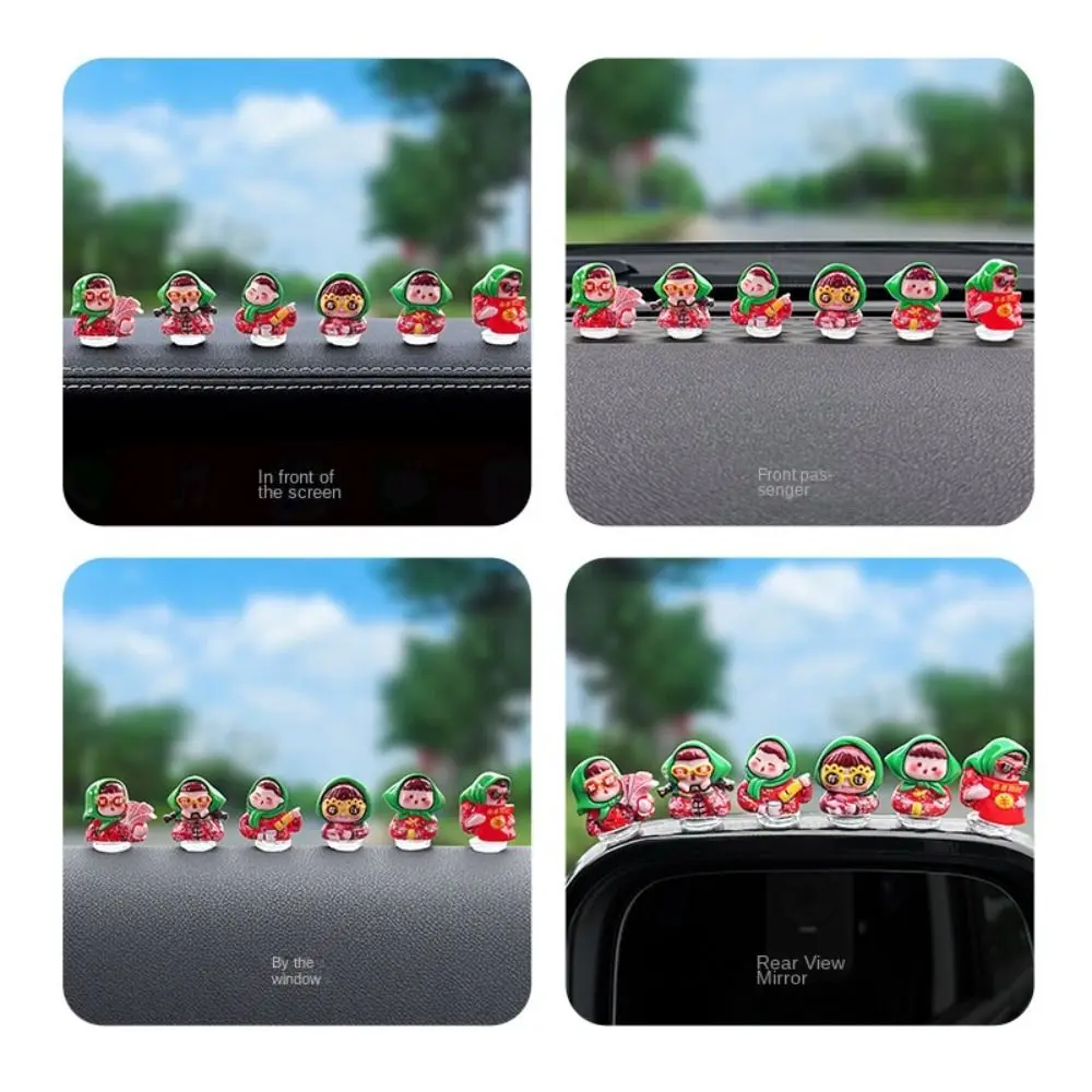 Cartoon Hars Dorp Meisje Beeldjes Schudden Rode Auto Ornamenten Mini Auto Interieur Decoratie Cadeau