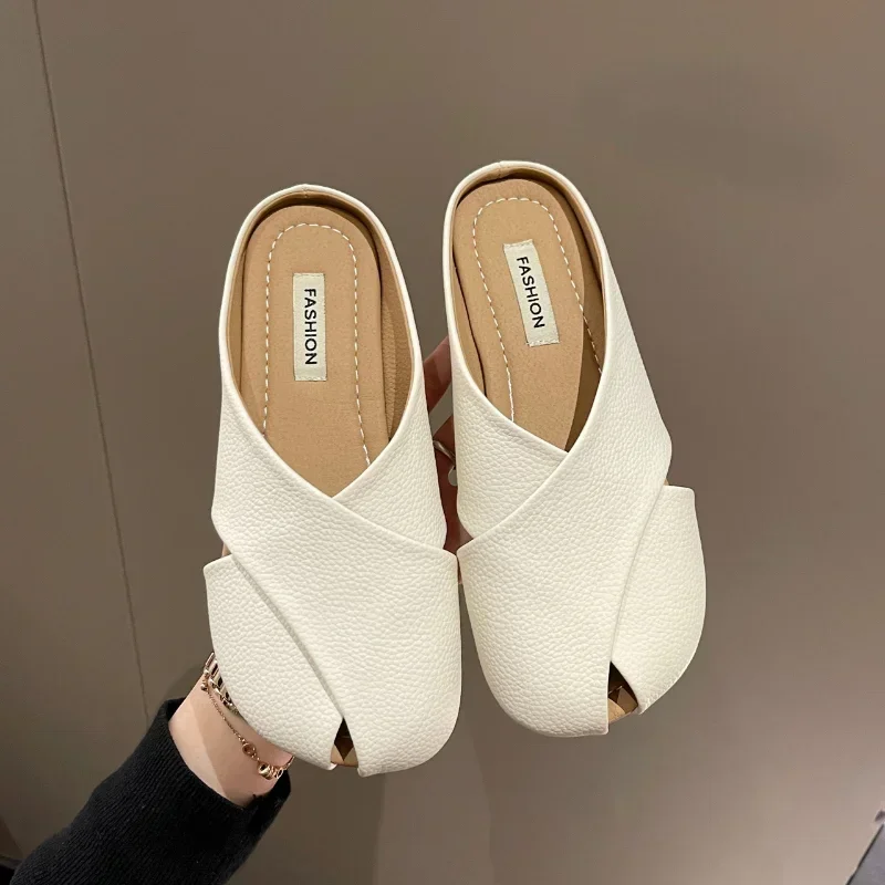 Flat Bottom Slippers Women Wear Soft Sole Comfortable Versatile Women\'s Shoes Fashion Slippers Pantuflas De Mujer 2024