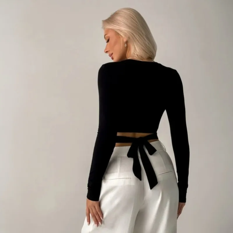 هاي ستريت Instagram العصرية المرأة وهمية قطعتين تي شيرت لربيع وصيف 2025 جديد سليم صالح المحاصيل مكشوف البنطال القصير