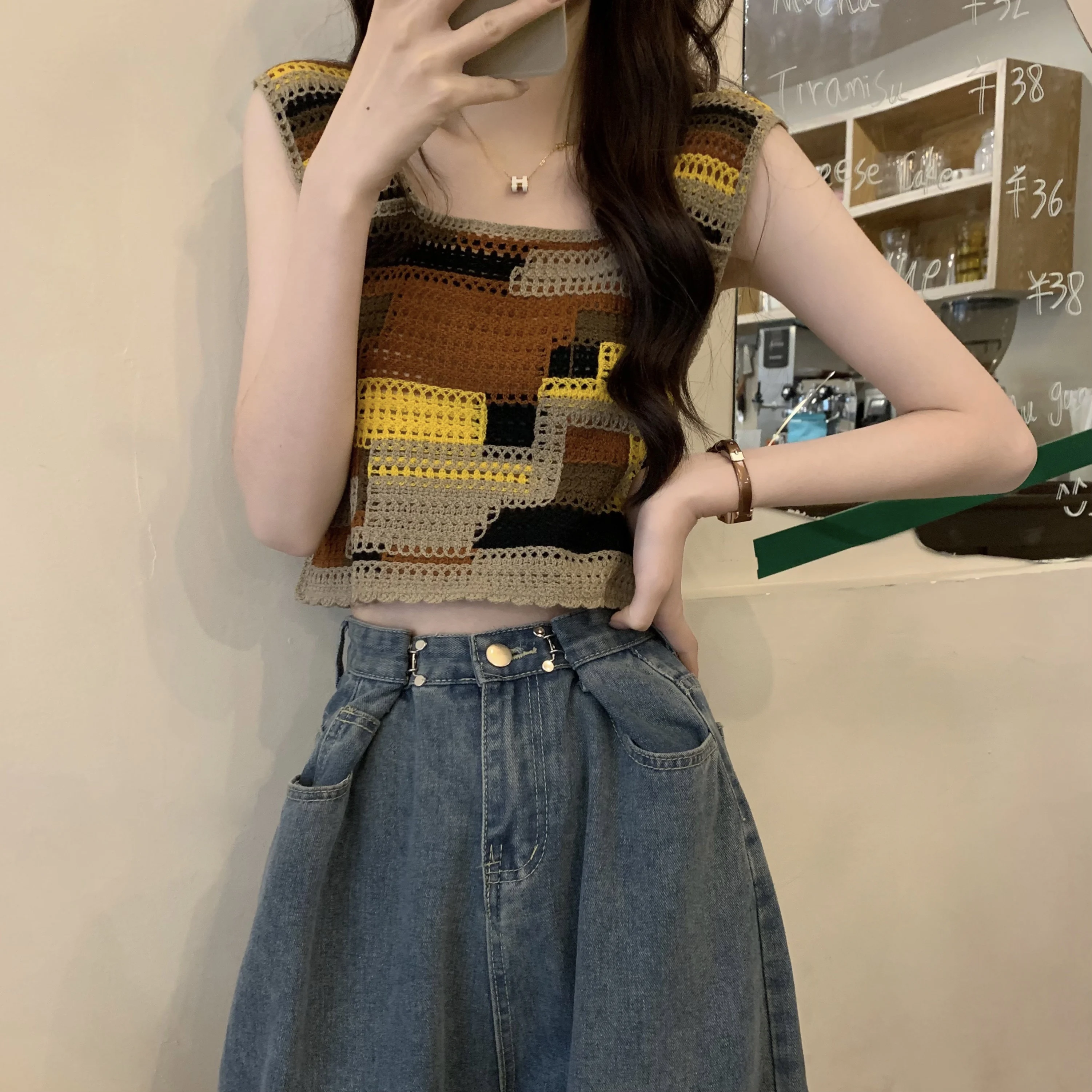 Women Crochet Crop Top Sleeveless Square Neck Openwork Colorblock Knit Tank and Cami Shirt Fairycore Cottagecore Vintage Outfit