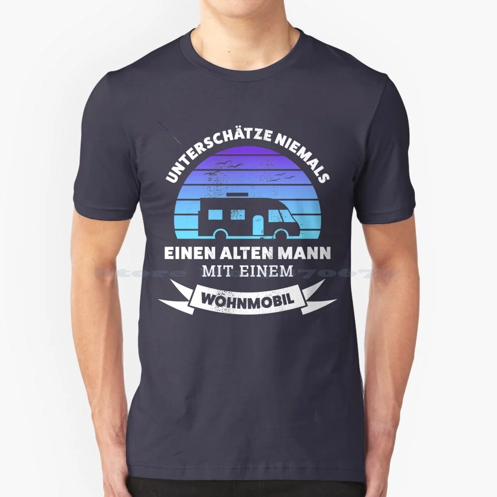 Mann Mit Wohmobil | Lustiges Geschenk T Shirt 100% Cotton Tee Wohnmobil Wohnwagen Campingplatz Outdoor Zelten Campen Freiheit