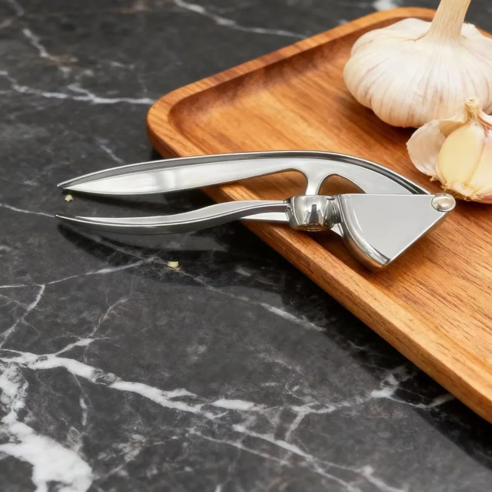 Practical 2 in 1 Garlic Press Rust-proof Corrosion-resistant Garlic Squeezer Zinc Alloy Labor-saving Red Date Pitter Olive 4