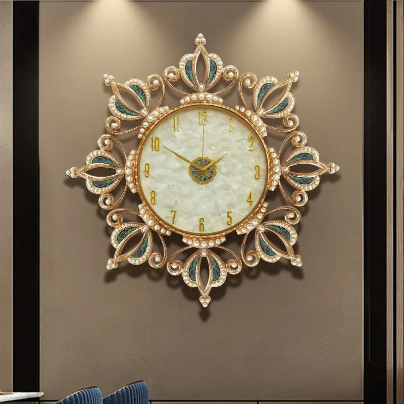 Crown Natural Shell Wall Clock Modern Simple Living Room High End Entrance Hotel Light Luxury Creative Wall Decor