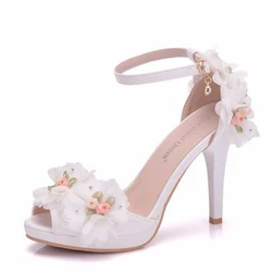 2021 summer new stiletto high-heeled fish mouth women's white flower sandals one word buckle casual wedding women's shoes