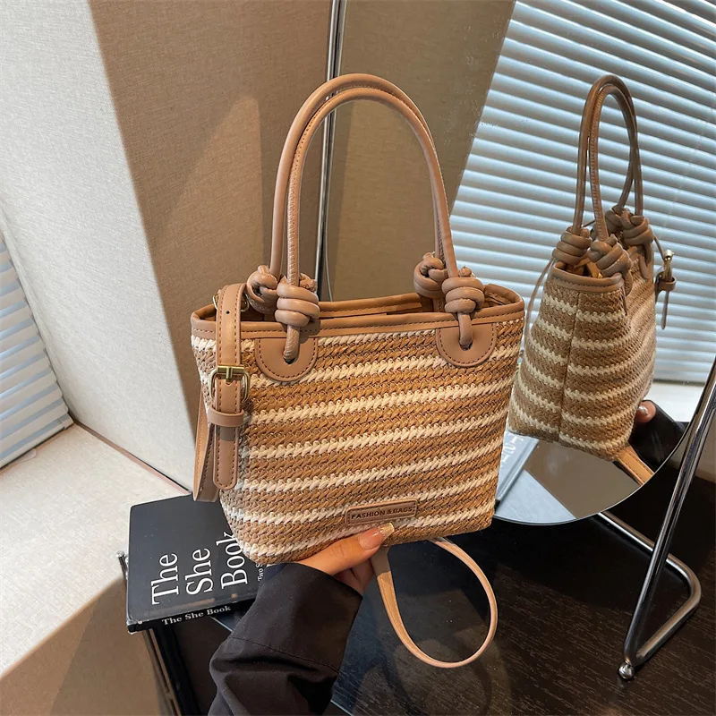 

Fashion Color Striped Woven Bag Women's 2025 New Simple Handbag Seaside Vacation Crossbody Shoulder Bag