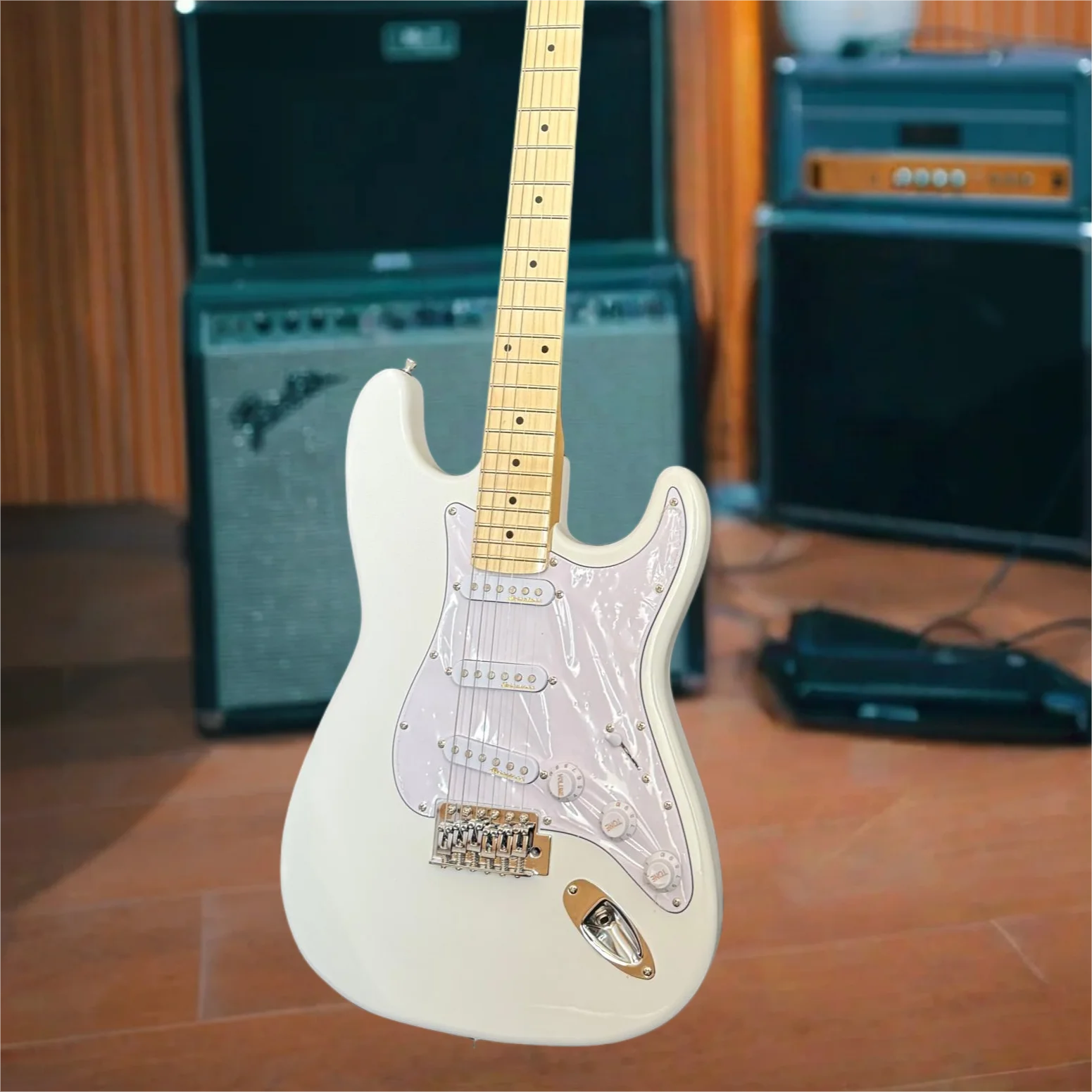 Rabatt Weiße Hochglanz-STGUI E-Gitarre mit SSS-Tonabnehmern, Ahorn-Griffbrett mit Punktmarkierungen, Komfortabler C-förmiger Hals