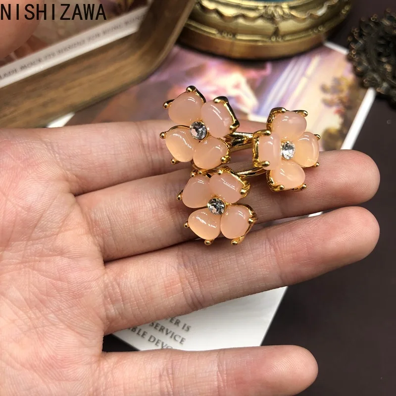 

NISHIZAWA Pink Flowers Rings for Women Palace Style Sweet Luxury Anillos Mujer Exquisite Fashion Elegant Gemstones Jewelry
