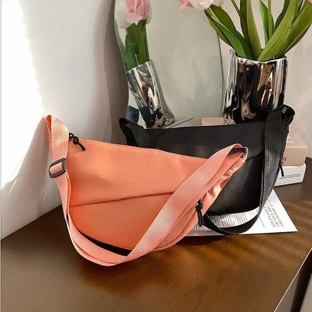 Saco Crossbody Nylon Forma Half-Moon, Zíper de dupla camada, Bolsa de ombro Dumpling, Stroge impermeável, Bolsa de Mensagem Esportiva