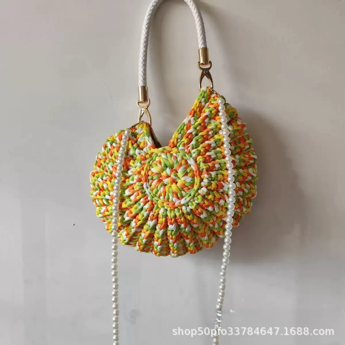 Cross-border hot-selling handmade crochet ocean conch shell bag, women's crossbody bag, finished crochet shoulder bag