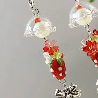 الحلو Y2K الفراولة حبة الرياح الرنين سلسلة الهاتف جراب هاتف الهاتف سحر قلادة حقيبة أنيقة قلادة الديكور المفاتيح