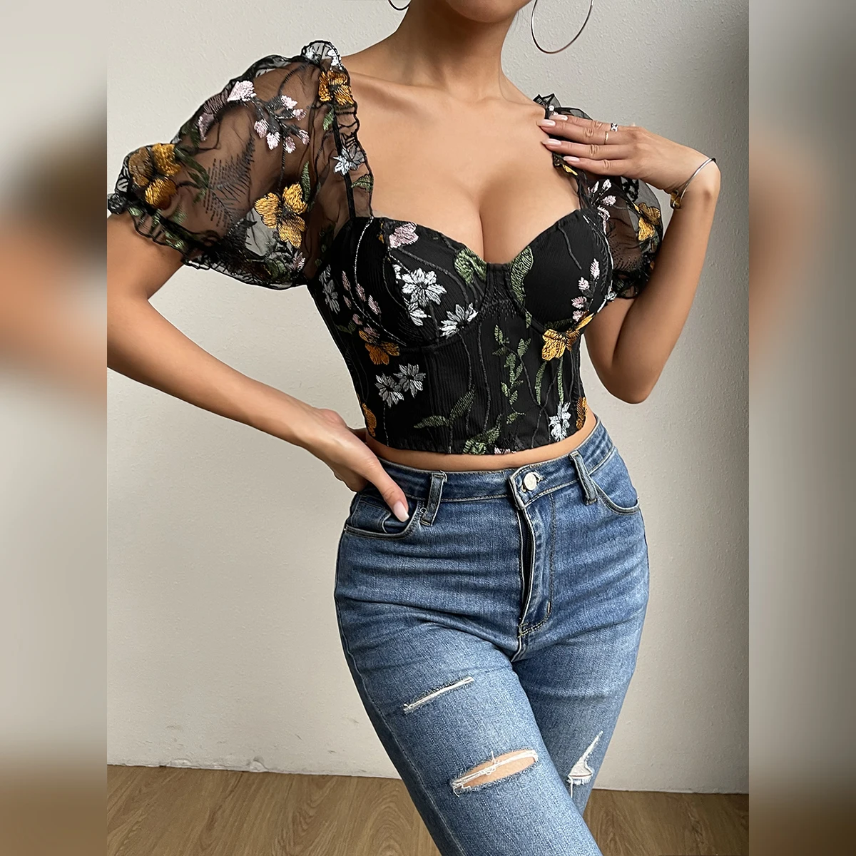 2024 New Fasion Mesh Flower Embroidery Design Puff Sleeve Fishbone Corset Ins Style Slim-fit Sweet Spice Girl  Short Crop Tops