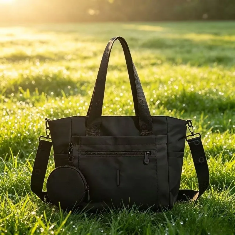 

2026 New Fashionable Leisure Simple Outdoor Sports Large Capacity Handbag Travel Bag/Yoga Handbag Women's Shoulder Bag