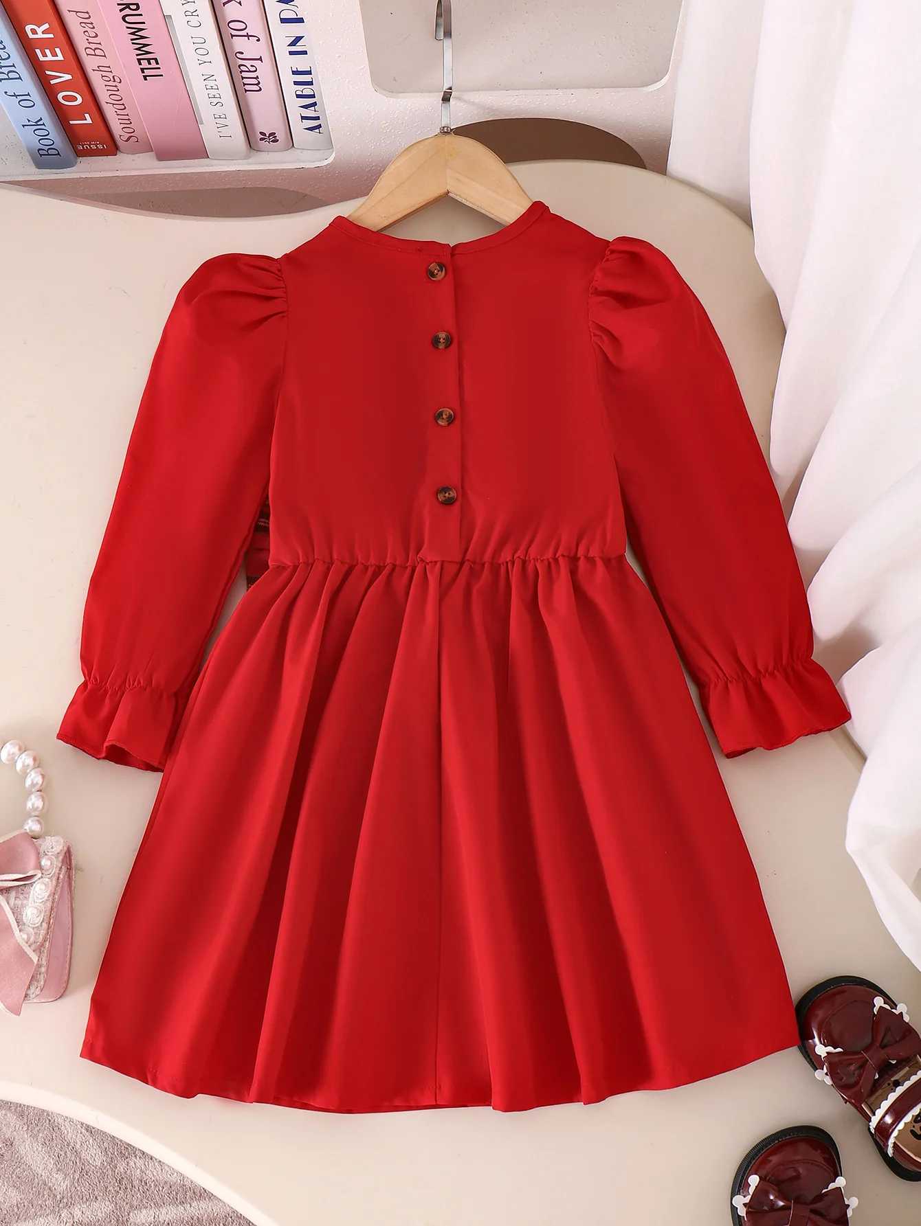 Autumn and winter new style girl sweet and cute 2-7 years old red bow dress