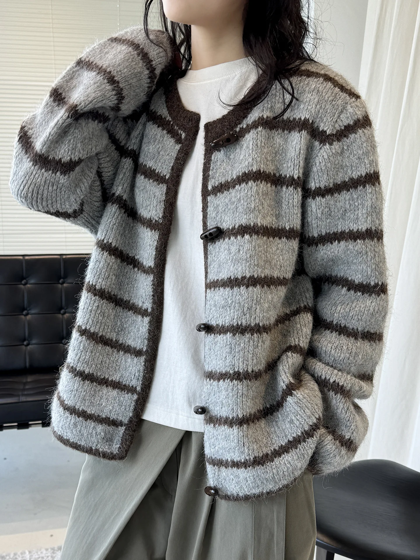 

Early spring new Korean retro striped cow horn button plush knitted wool cardigan, comfortable and warm top for women