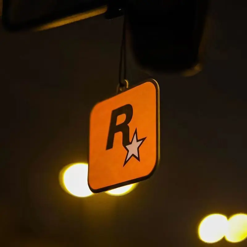 Trend car fragrance R star car long-lasting aromatherapy fragrance piece net red pendant decoration car deodorization