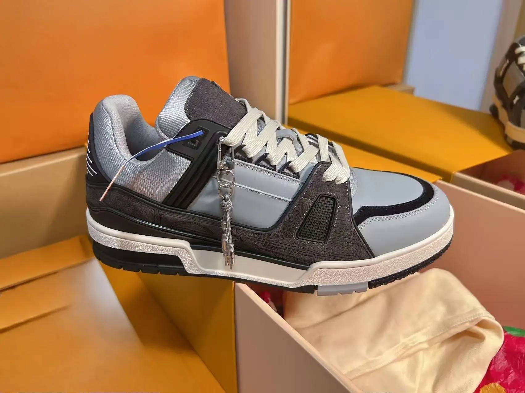 Unisex Grey Black Color Block Skate Sneakers, Multi-material Panel Lace Up Thick Platform Street Casual Board Shoes