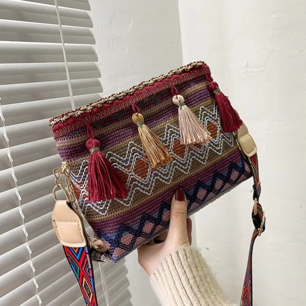 

Simple Tassel Ethnic Style Crossbody Bags Large Capacity Handbag Fringe Shoulder Bag Woven Geometric Bohemian Phone Bag Travel