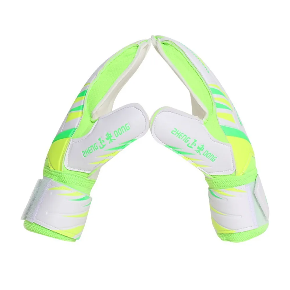 

1 Pair of Wear-resistant Football Gloves Excellent Anti-slip Goalkeeper Training Gloves Thick Latex Non-Slip Goalkeeper Gloves