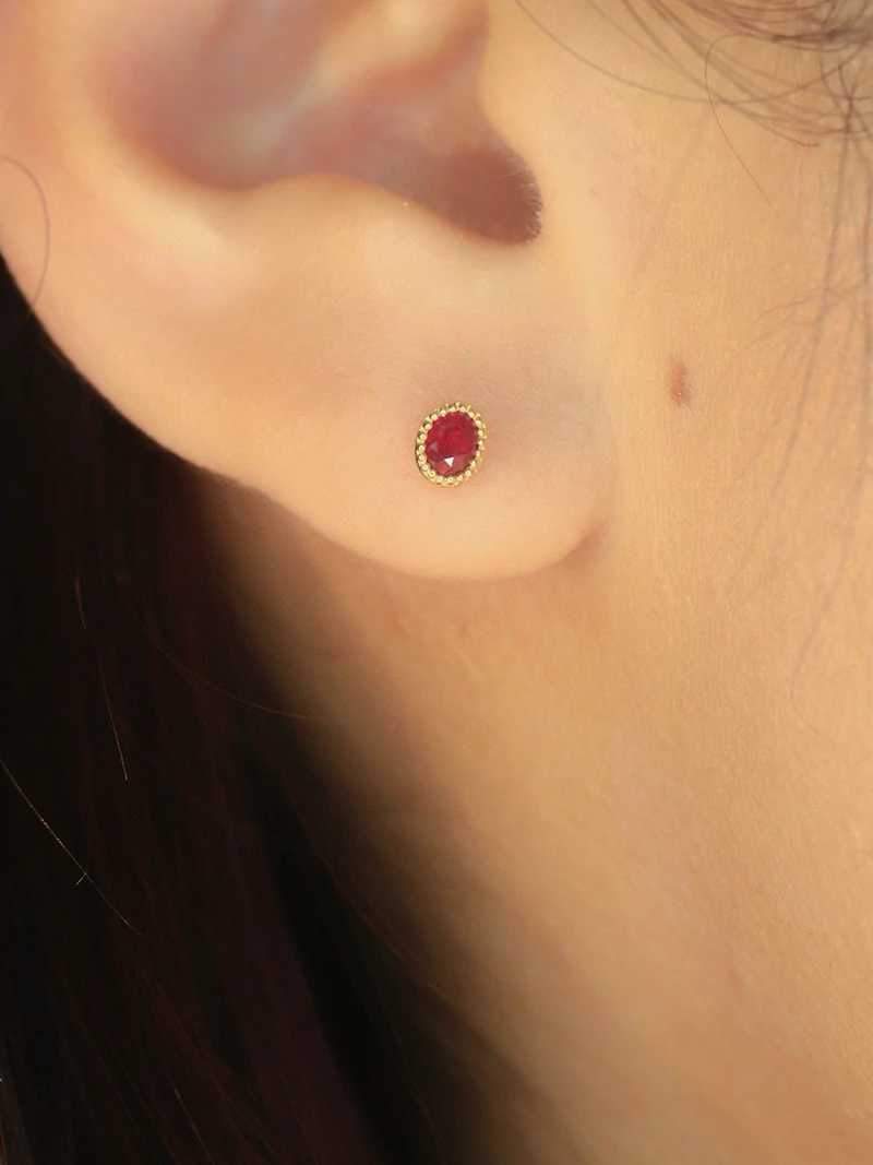LUOWEND 100% 18K Yellow Gold Earrings Elegant Gentle Style Natural Ruby Stud Earrings for Women Birthday Gift Fine Jewelry