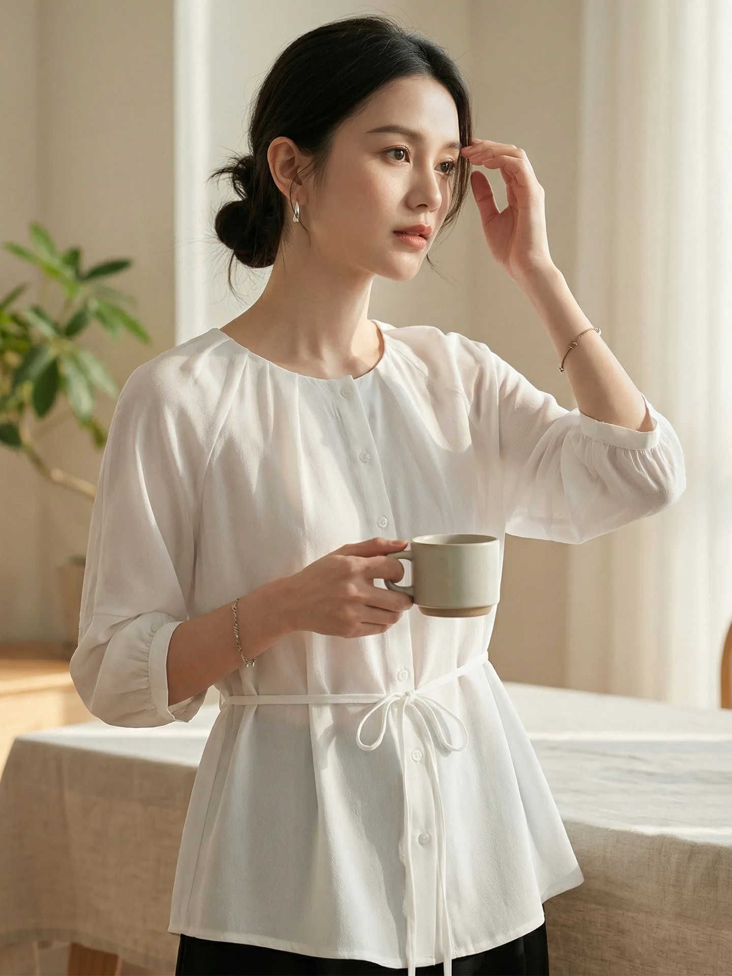 

MadBlack-100%Real Silk Double Crepe Elegant Shirt, 3/4 Sleeve O Neck Lace-up, Women Commute Loose Blouse, 2026 Spring T63515CC