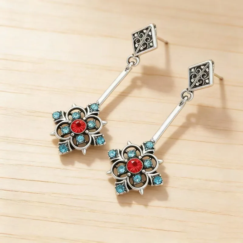 

Vintage red and blue zircon hollowed-out flower earrings, fashionable and light luxury palace style evening accessories