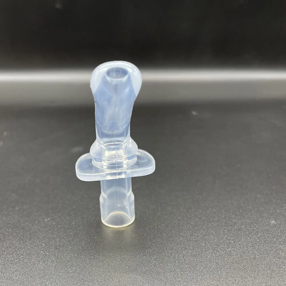 

1 комплект силиконовых соломинки для пищевого уровня с щеткой, мягкая трубка, универсальная присоска для рта, пластиковая чашка для двойных напитков Cille