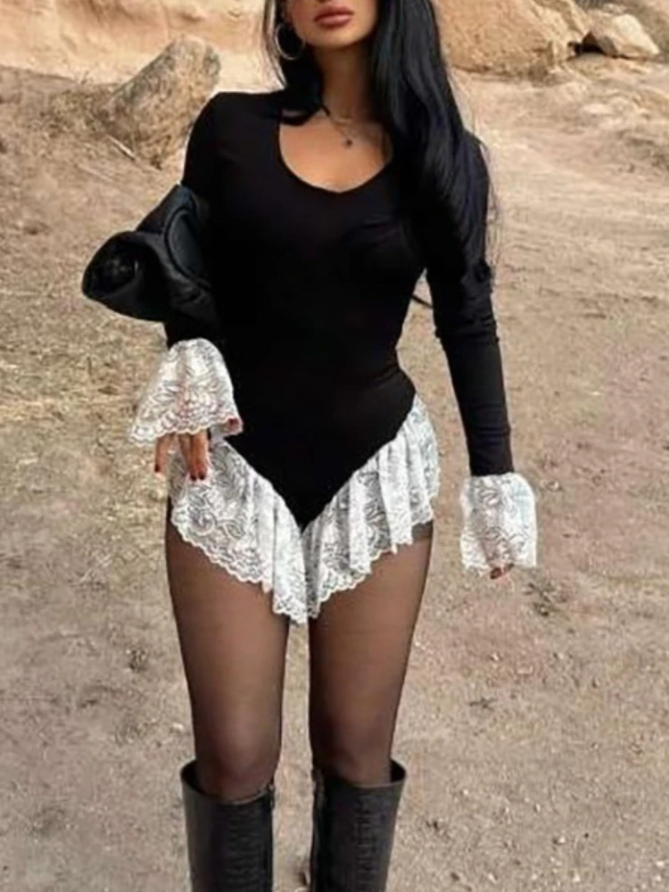 Tossy Fashion Lace Short Bodysuits Women Slim Patchwork Round Neck Long Sleeves Bodycon High-Waist Streetwear Female Bodysuits