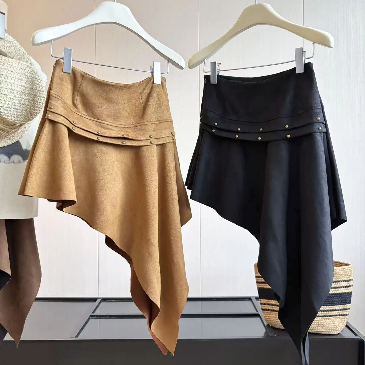 High Waist A Word Irregular Skirt Women 2026 Autumn New Rivet Suede Anti-light Skirt