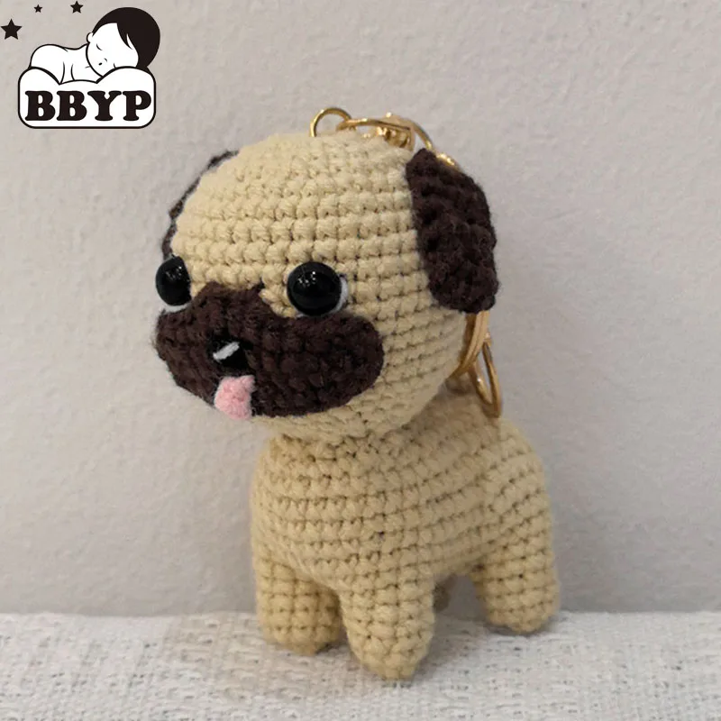 Abrazo hecho a mano para muñeca, Mini juguete de peluche de perro Pug de ganchillo, llavero de decoración para habitación de bebé, cómodo y solitario