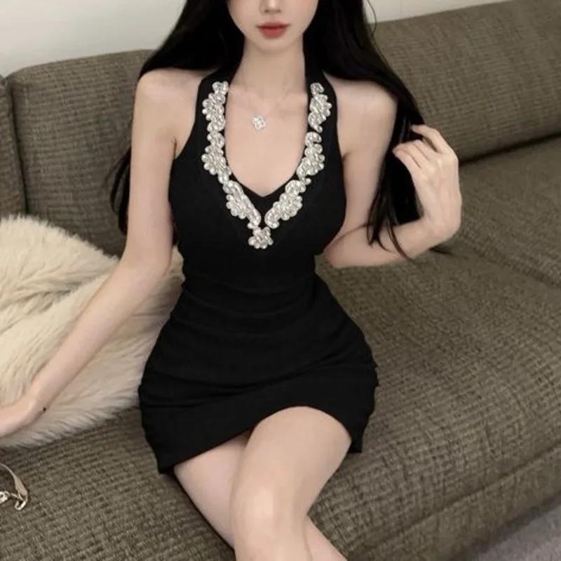 Vestido Sexy con cuello en V y diamantes de imitación para mujer, vestido elegante sin mangas con espalda descubierta, camisola ajustada, ropa de calle alta