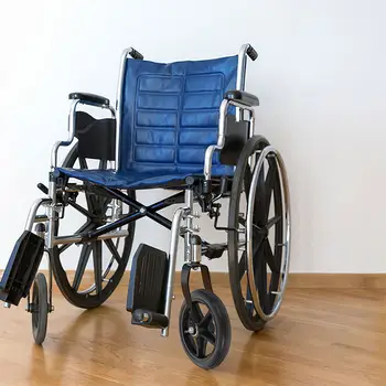4Pcs Wheelchair Front Wheels 7 Inch Heavy Duty Rubber Tires Smooth Rolling Casters for Wheelchairs Walkers Seniors Universal Fit