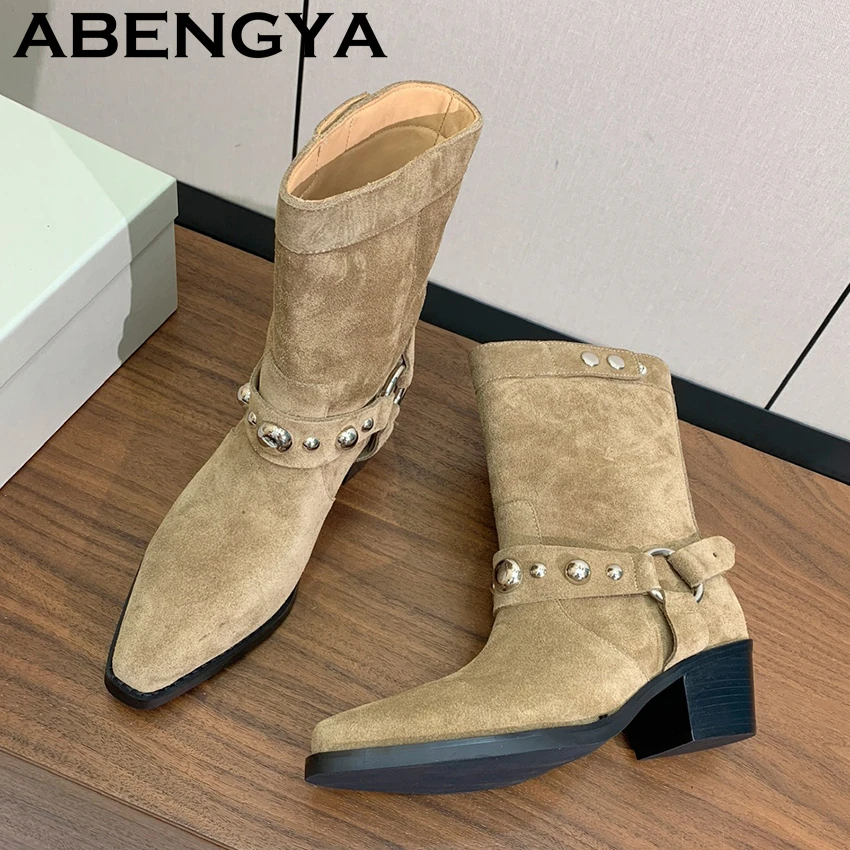 2025 الشتاء الصوف بطانة حذاء بكعب سميك الثلوج أحذية النساء جلد الغزال برشام مشبك أحذية بوت قصيرة الإناث عادية الدافئة الفراء بوتاس Mujer