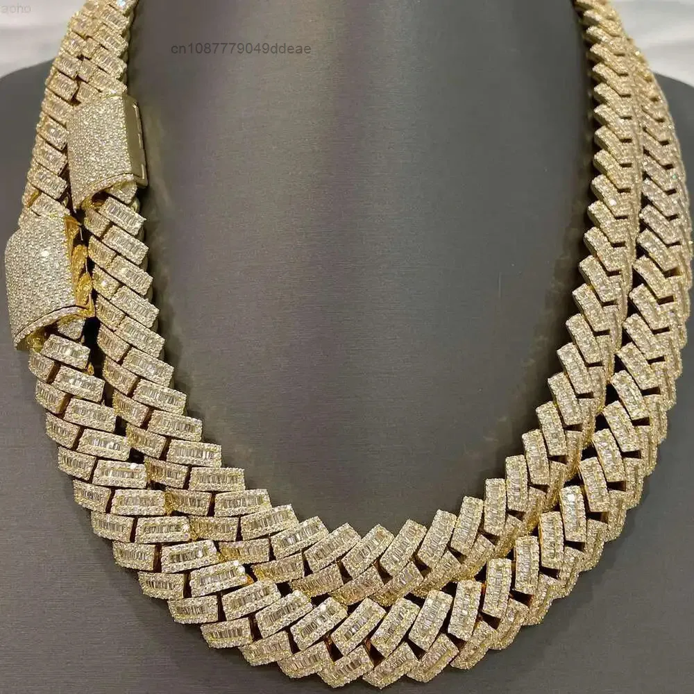 

18 Mm Alibaba Indian 2024 Top Seller Supplier Manufacturer Wholesaler Exporter High Quality Vvs Moissanite Diamond Cuban Chain