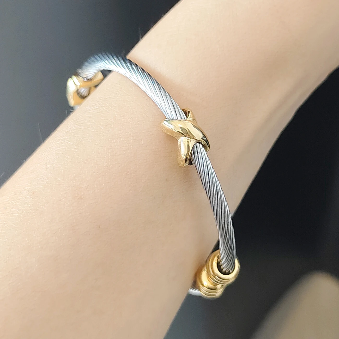 Cable Women's Bracelet Stainless Steel Braided Twisted Wire Opening Men's Women's Adjustable Cuff Two Color Bracelet