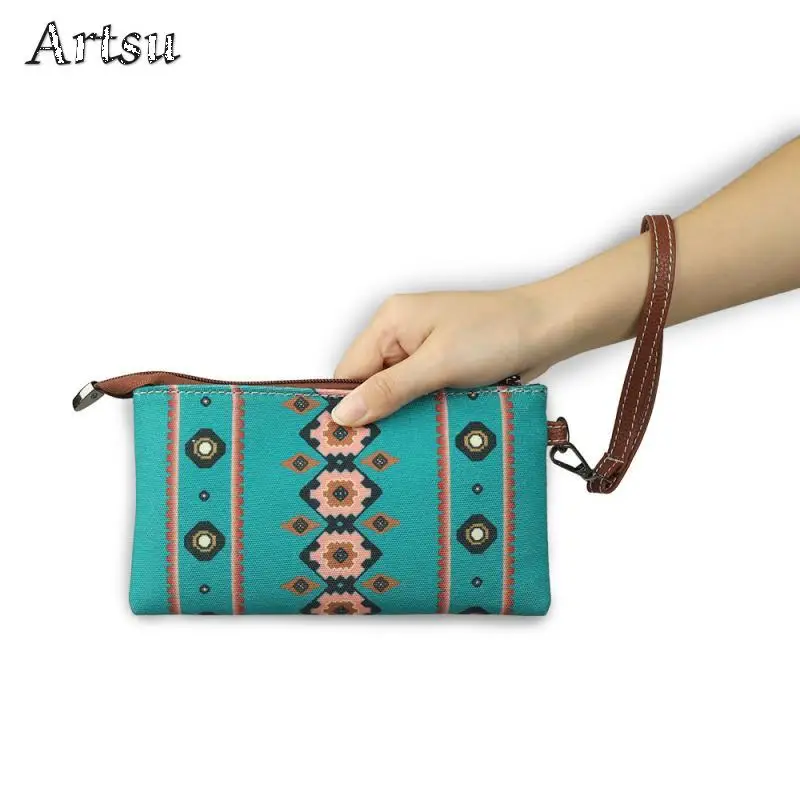 Hot Selling Retro New Wallets European American Retro Bohemian Style Leisure Trend Long Small Wallet Handheld Bags Wrist Bag