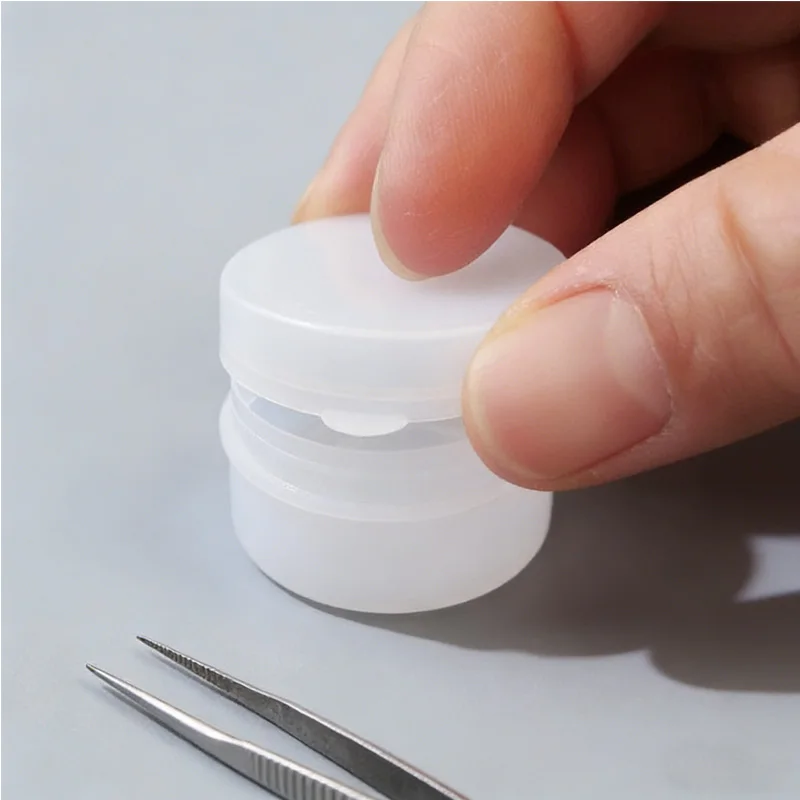 

50 шт. пустых пластиковых косметических баночек 5г/10г/20г/30г/50г/100г, контейнеры для образцов макияжа, баночки для лосьона, белые дорожные коробки, емкости для бальзама для губ