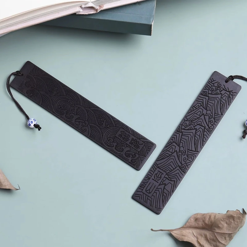 Segnalibri intagliati in mogano cinese elegante da 2 pezzi, segnalibri in legno di sandalo cinese retrò splendidamente intagliati