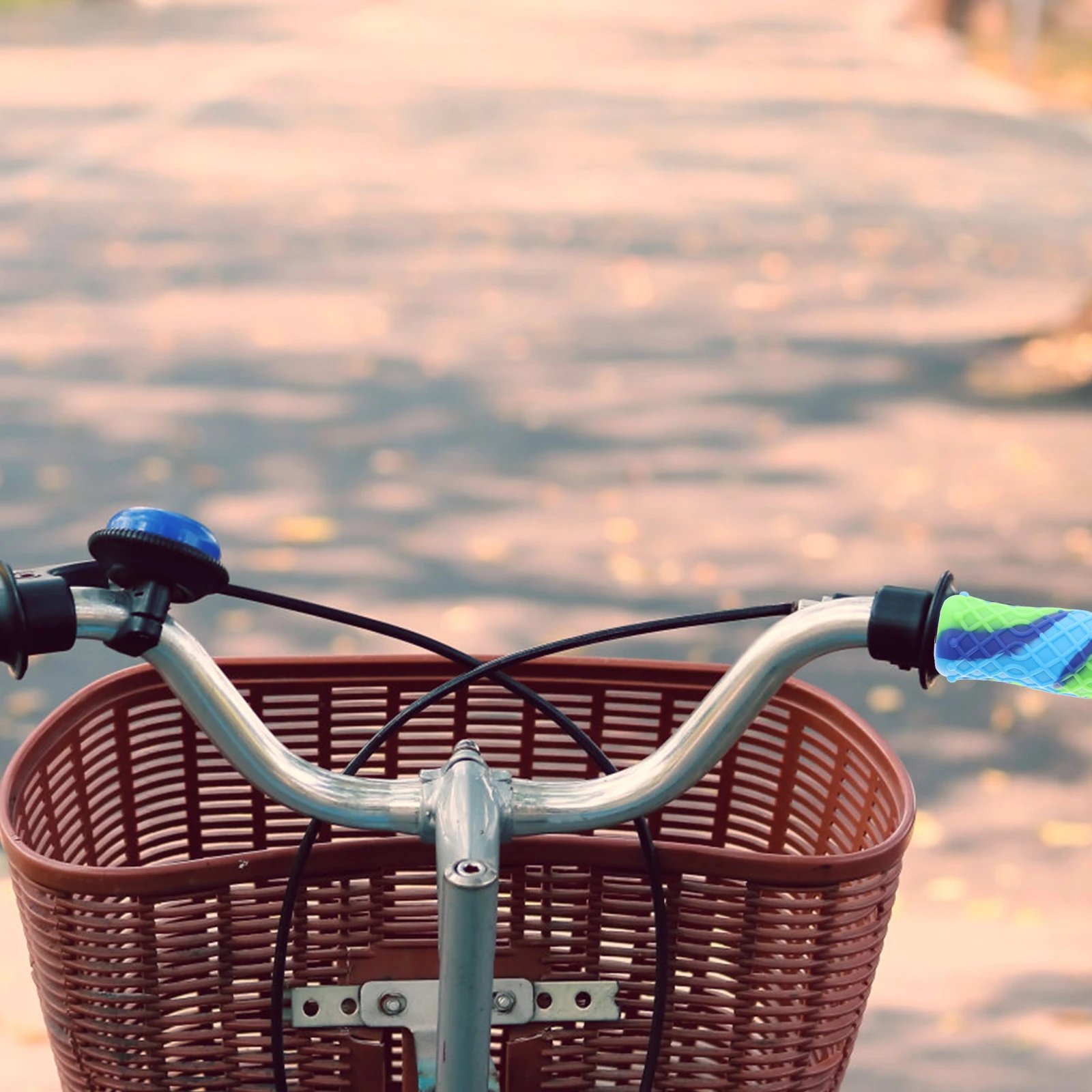 

Silicone Handle Cover Ergonomic Non-Slip Bike Handlebar Grips for Cruiser Electric Folding Mountain Tricycle Scooter Kids