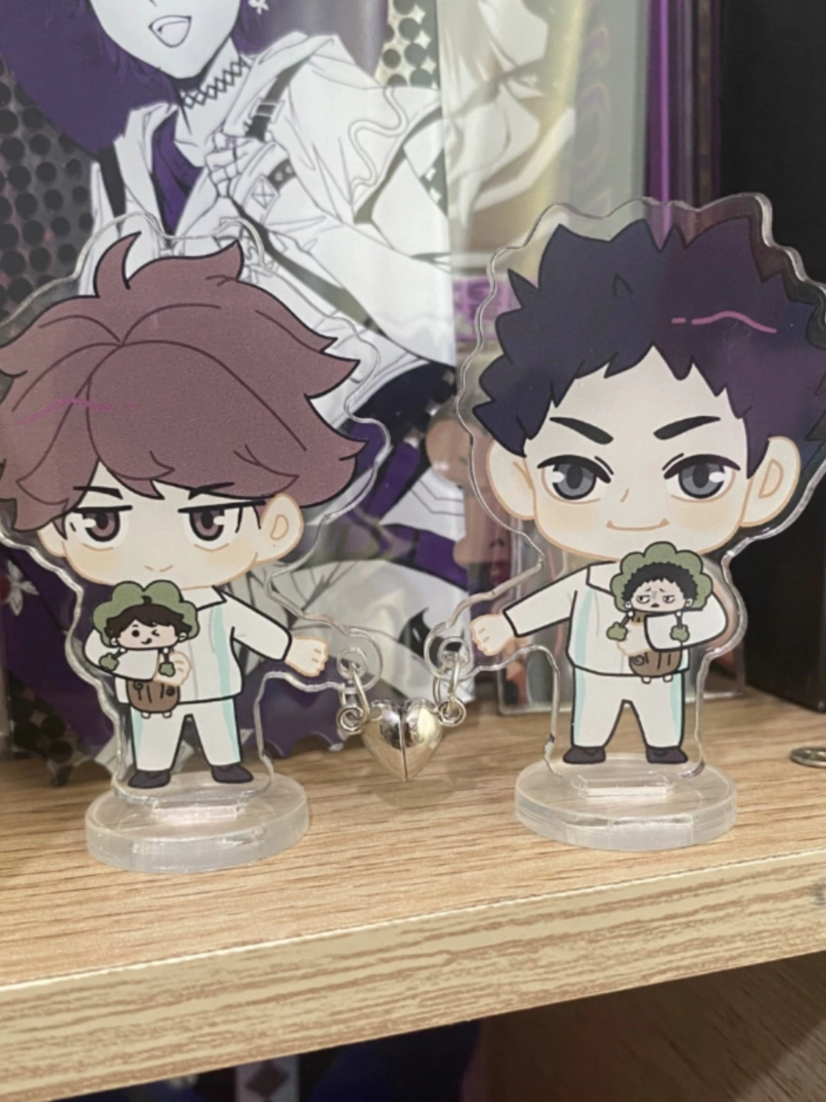 

Anime Haikyuu!! Oikawa Tooru Iwaizumi Hajime Cosplay Acrylic Standing Sign Desktop Ornament Gift Ambitus