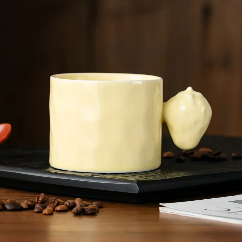 Minimaal ontworpen keramische koffiemok voor koppels met een fraai uiterlijk, hangende oren, mollig en met grote inhoud, ontbijtmok.