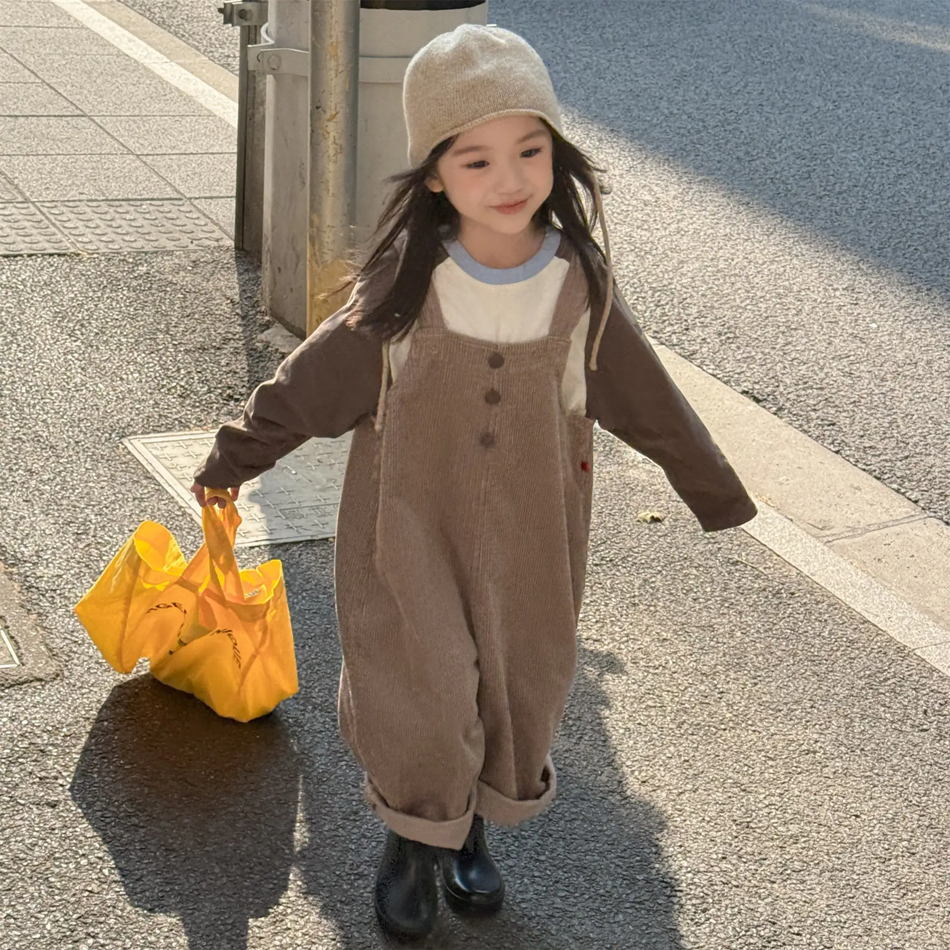 

2025 Autumn New Children Loose Jumpsuit Solid Boys Fashion Strap Trousers Toddler Girls Overalls Kids Casual Wide Leg Pants