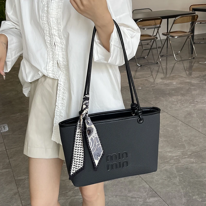 

Diaper Bag Trendy Original Crossbody Satchel Elegant Leather Designer Handbag For Women Stylish Large Capacity Purse