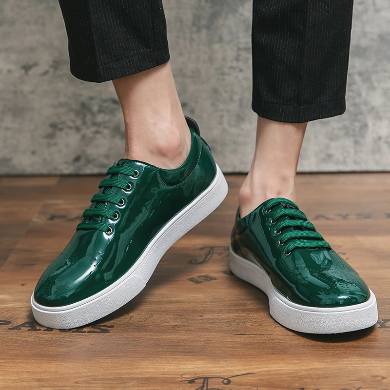 Luxury Brand Black/Green Oxford Shoes Men Popular Patent Leather White Sole Men Lace Up Business Suit Block Carved Leather Shoes