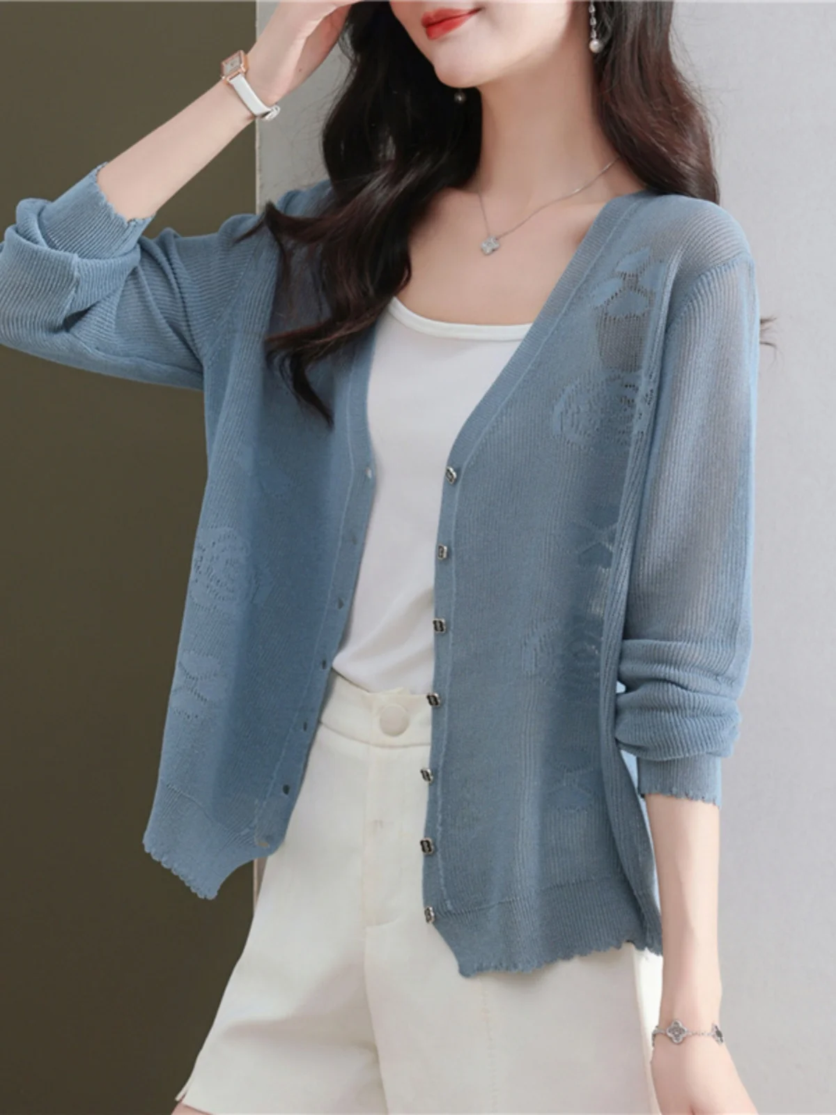 

High Quality Ice Silk Knitted Cardigan Shawl for Women's Spring and Summer Thin Style Small Shawl, Thin Gauze V-neck Outerwear