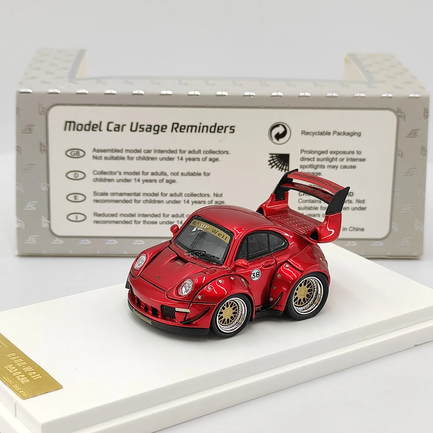 

SJF 1/64 Scale Porsche 993RWB Wide Body Q-version Resin Car Model Collectible Toy Gift Souvenir Display Ornament