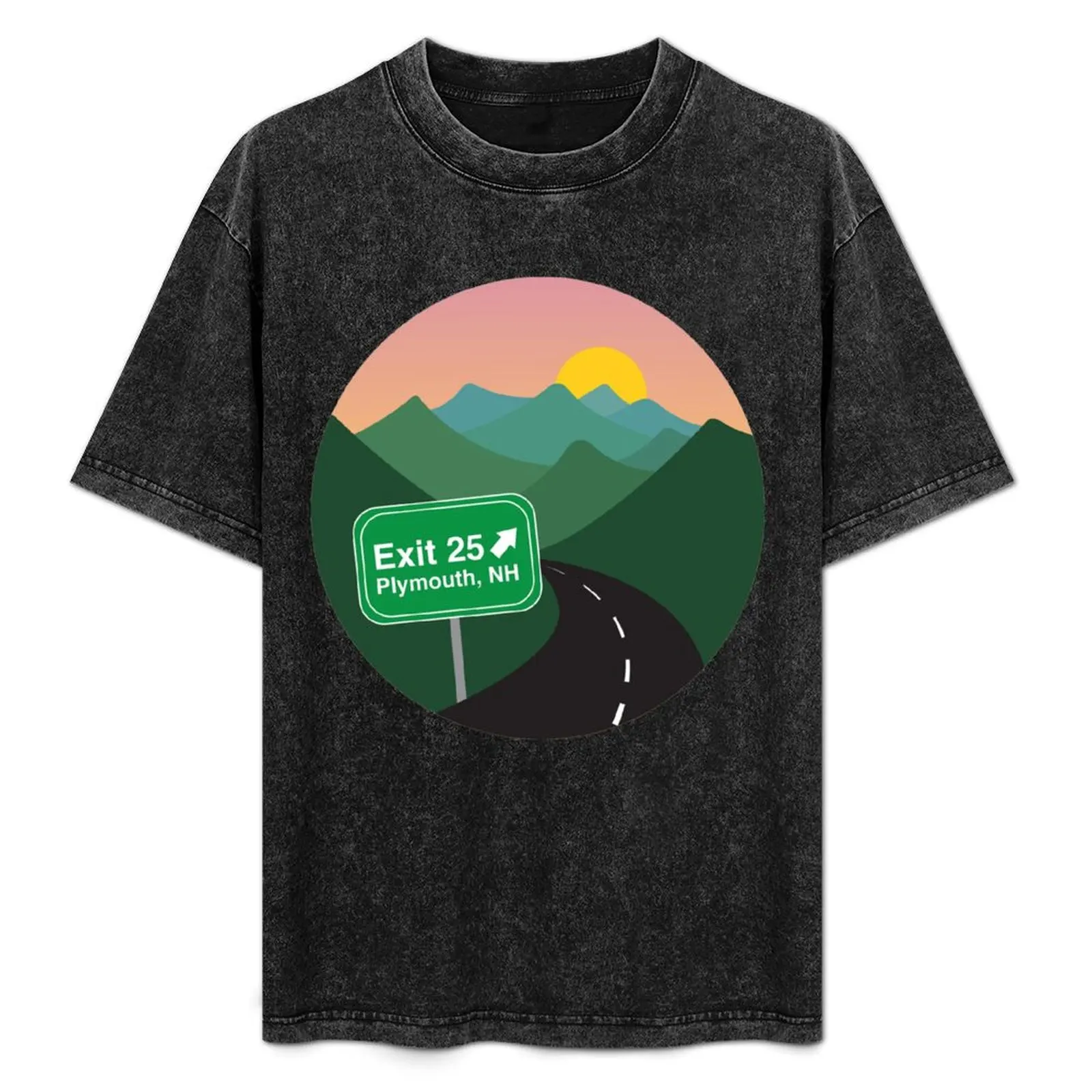 

Plymouth New Hampshire, Plymouth State T-Shirt Minimal Art Print T-Shirt