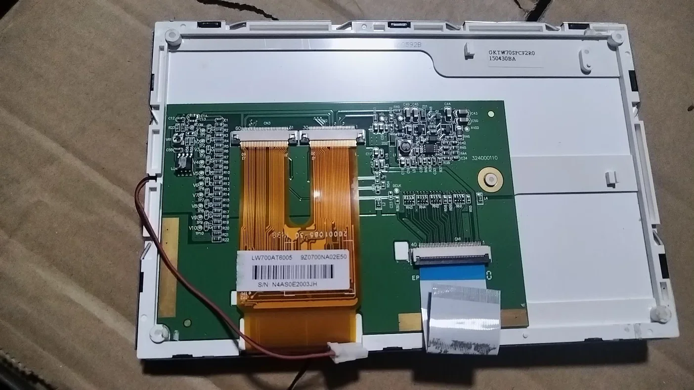 

7-дюймовая ЖК-панель дисплея LW700AT6005, проверка на складе показывает нормальное состояние.