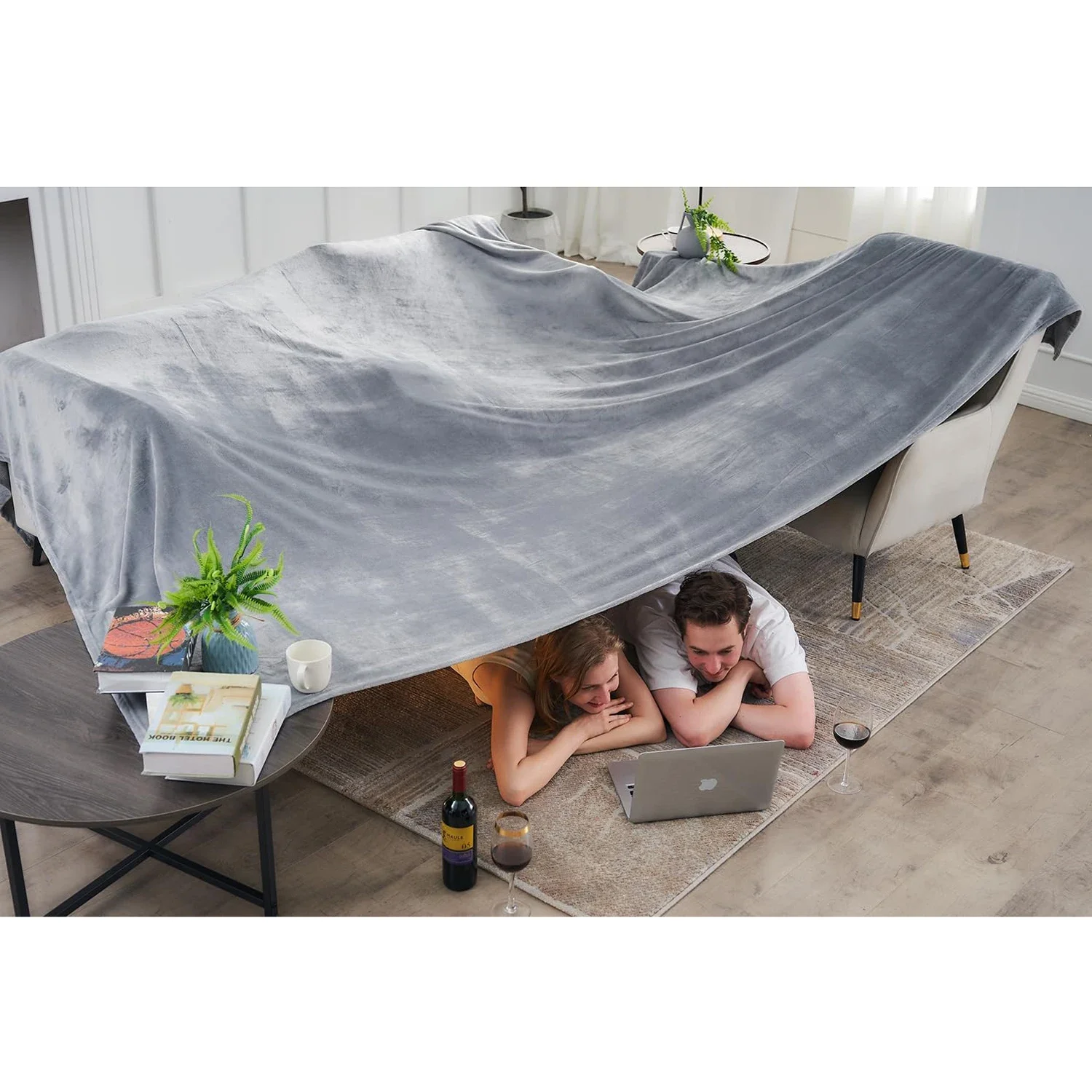 Oversized King Fleece Blanket 120x120 Inches, a Whole Giant Huge Seamless Blanket for Families, Couples & Friends - Extra Large